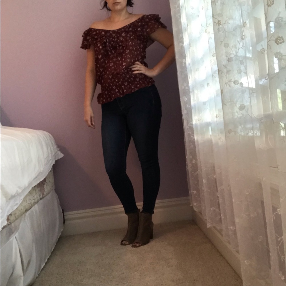 Burgundy Floral Top - L